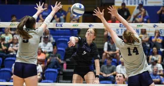 UNK senior Abby Rose (7) is a two-time All-MIAA selection. She has 194 kills and 72 total blocks this season. (Photo by Erika Pritchard, UNK Communications)